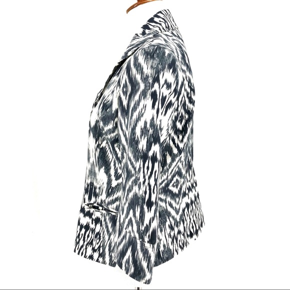 Lafayette 148 New York Black & White Cropped Blazer - Picture 7 of 10